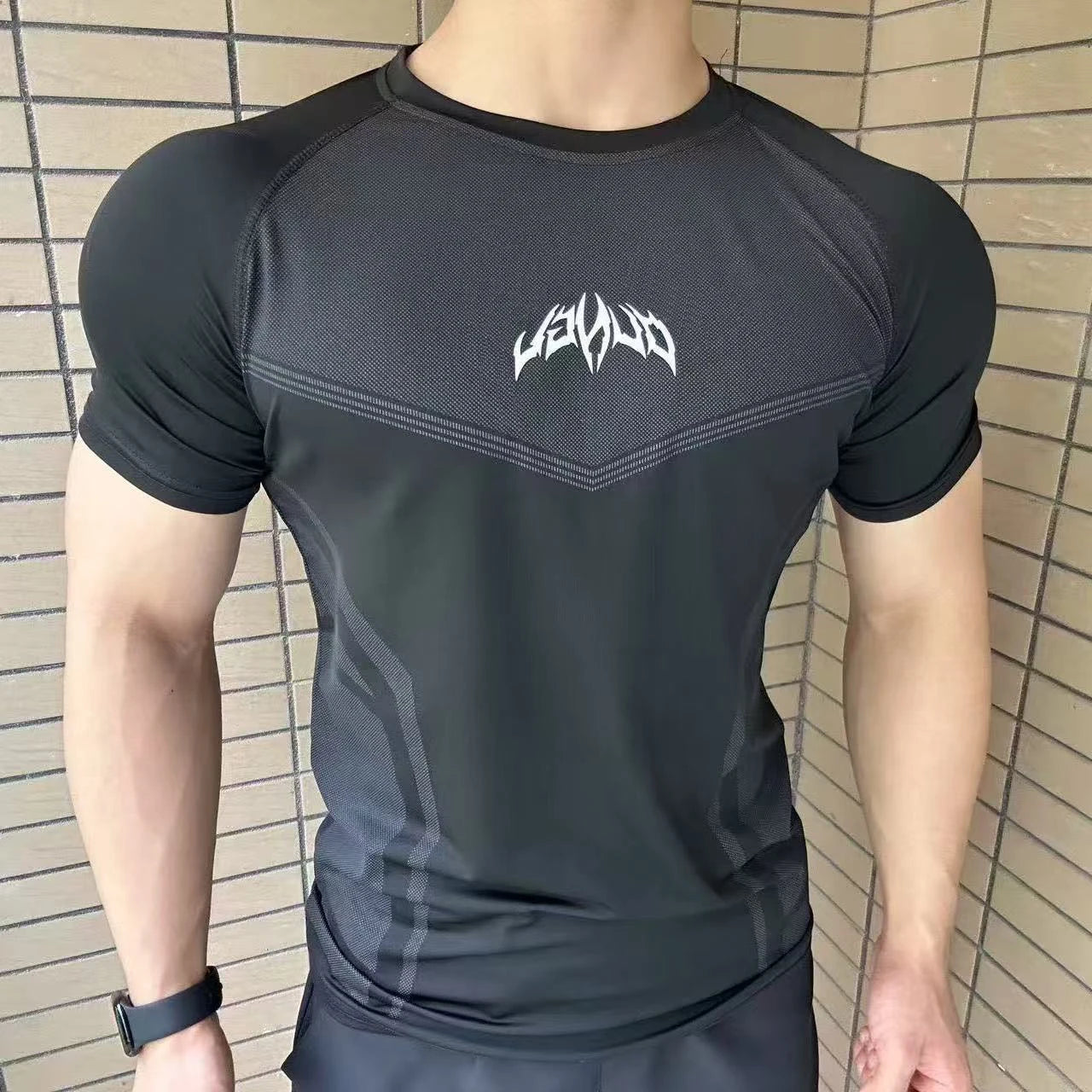 Camiseta Apex Athletic Performance